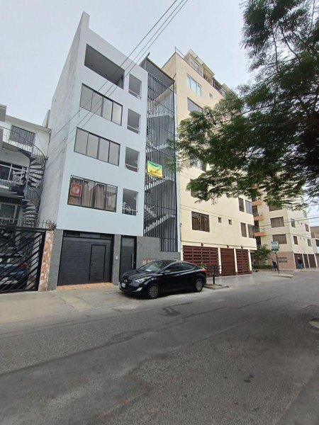 Departamento en Venta en LOS OLIVOS La Molina, Lima